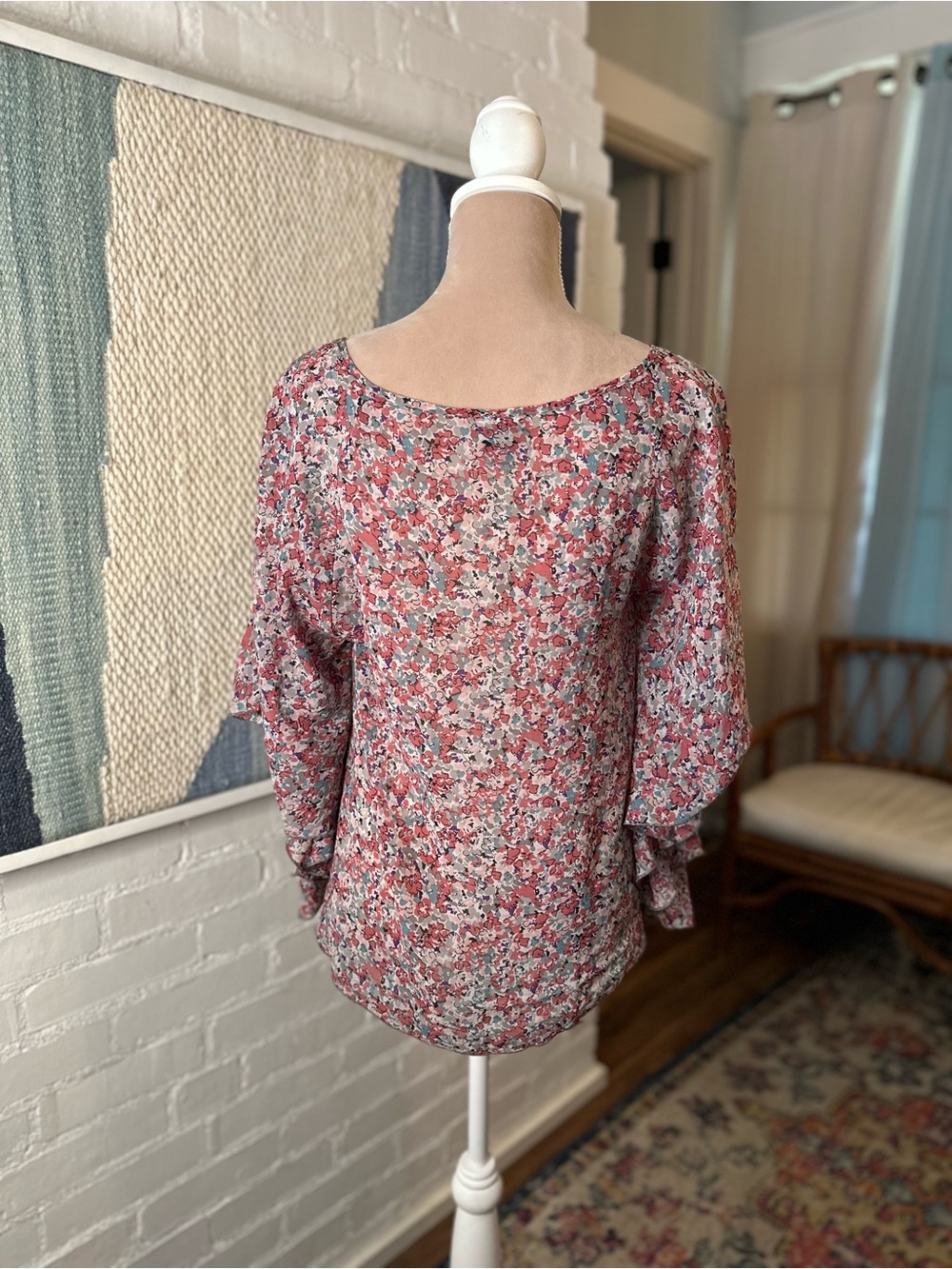 Wet Seal Pink and Blue Micro Floral Print Flowy Blouse - Picture 9 of 11